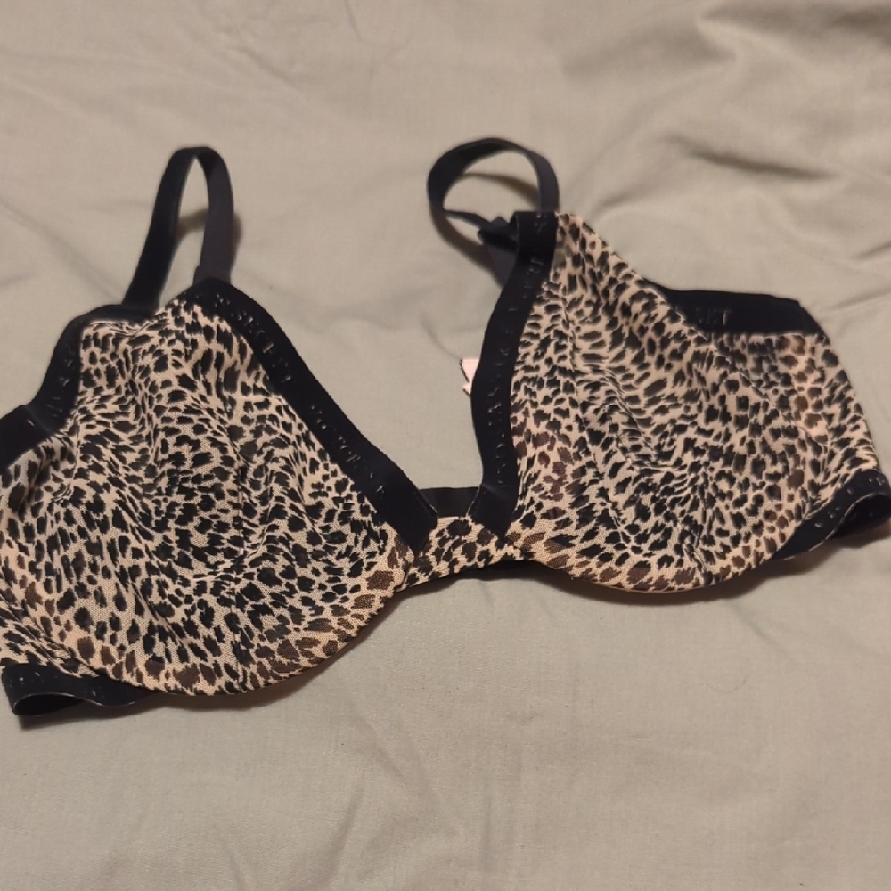 Victoria's Secret Unlined Plunge Bra